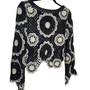 Knit Crocheted Sweater Modern Boho Size Medium NEW Two Tone Layering Bell Sleeve